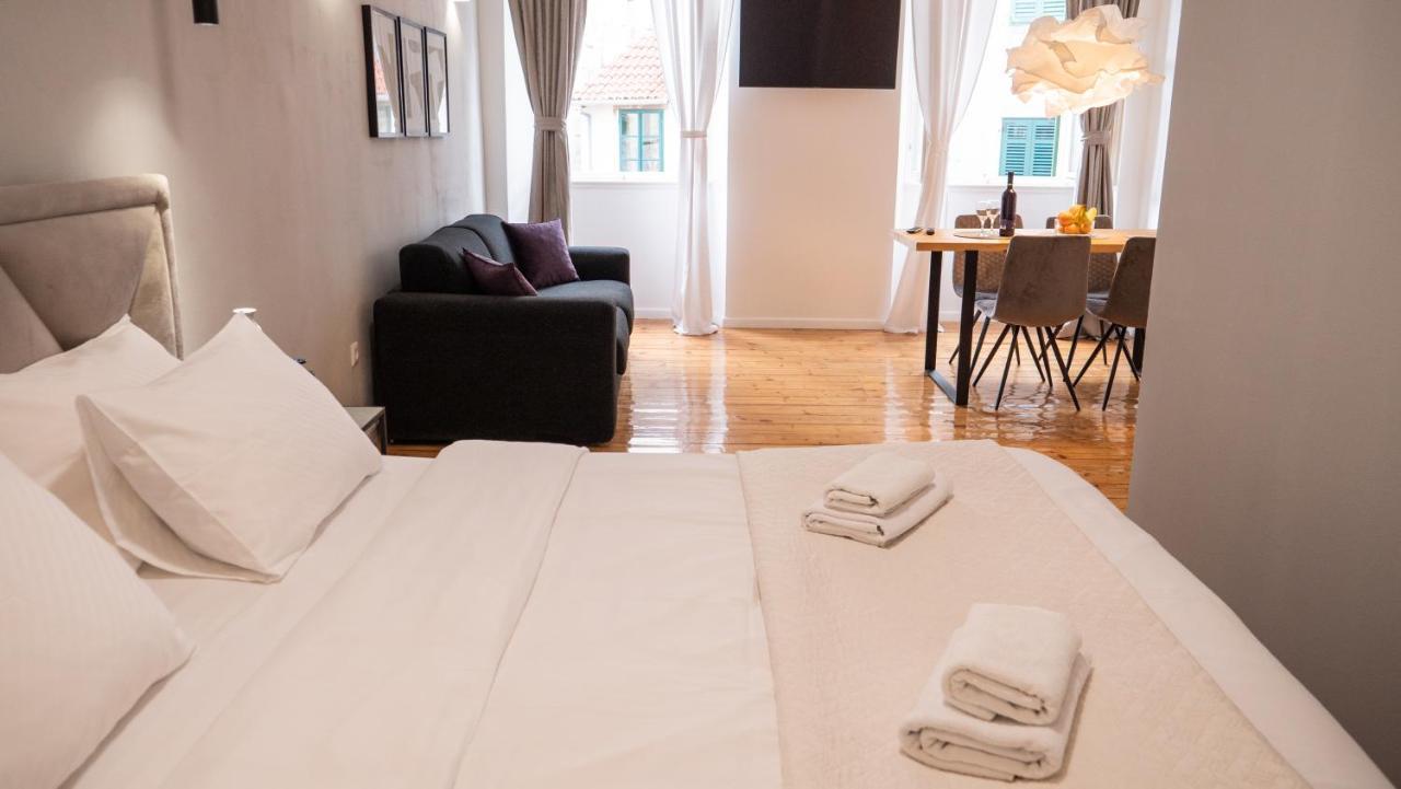 Tower Square Apartments Split Extérieur photo