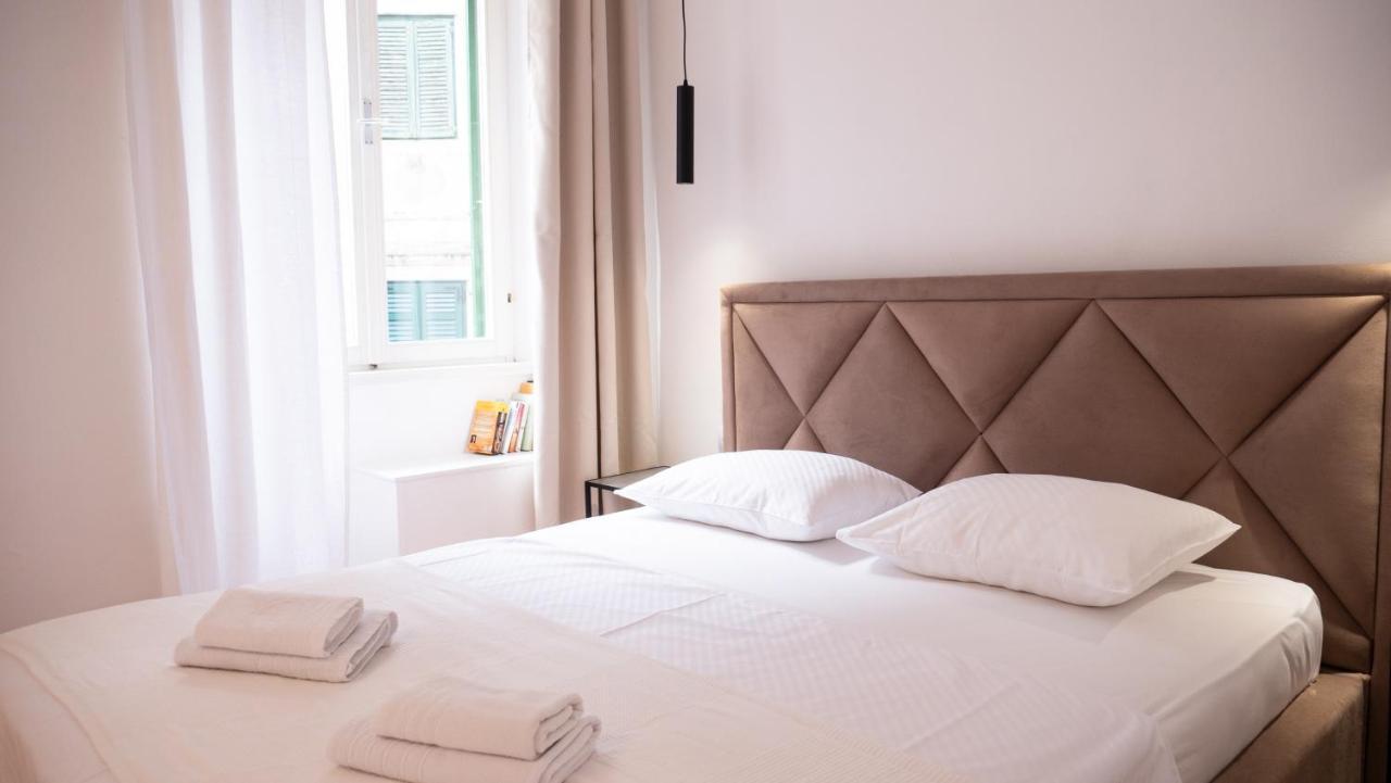 Tower Square Apartments Split Extérieur photo