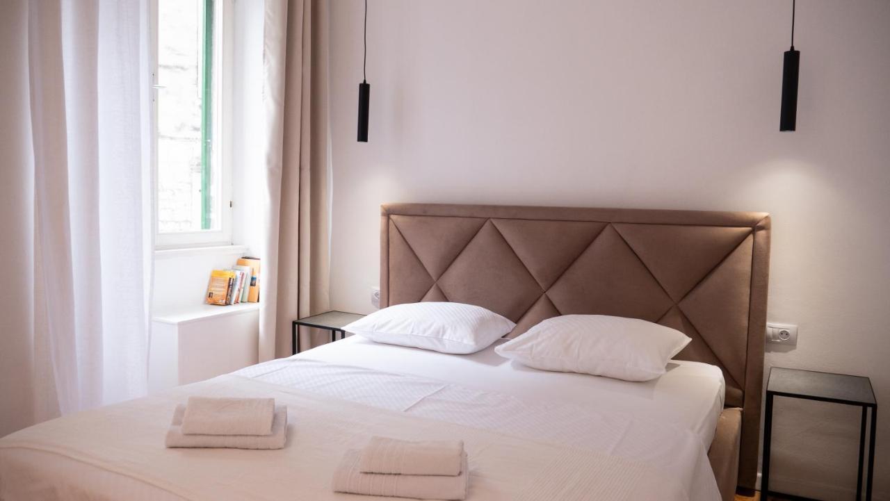 Tower Square Apartments Split Extérieur photo